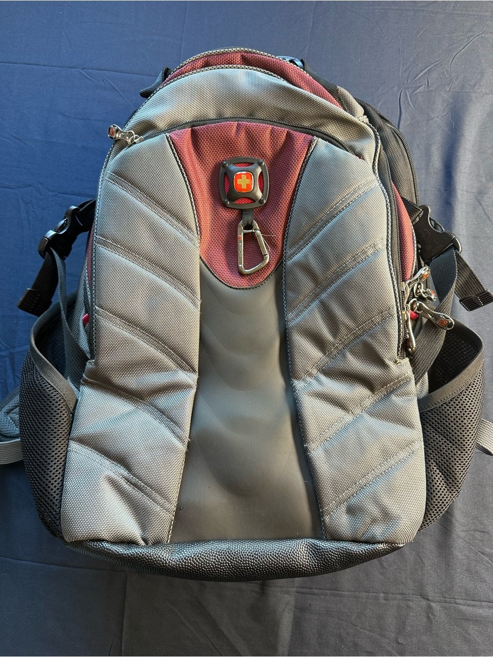 SwissGear Gray and Burgundy Men's Backpack with Front Logo Accent
